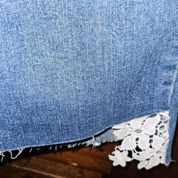 Copperflash Womens Jeans  Size 10  Murray Straight Cut-Off Crops  Lace Hem Blue - Picture 5 of 11